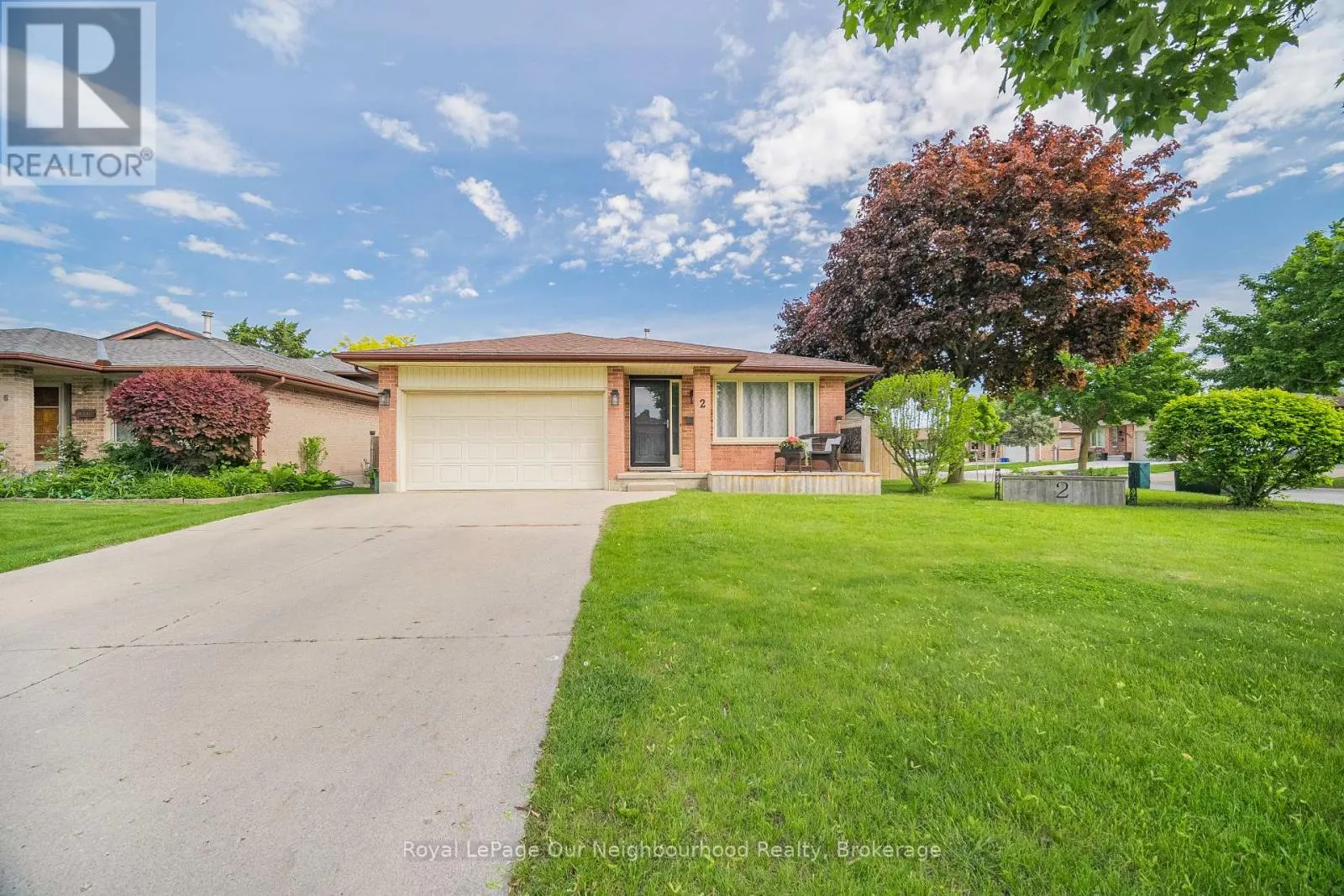 2 WOODFERN ROAD