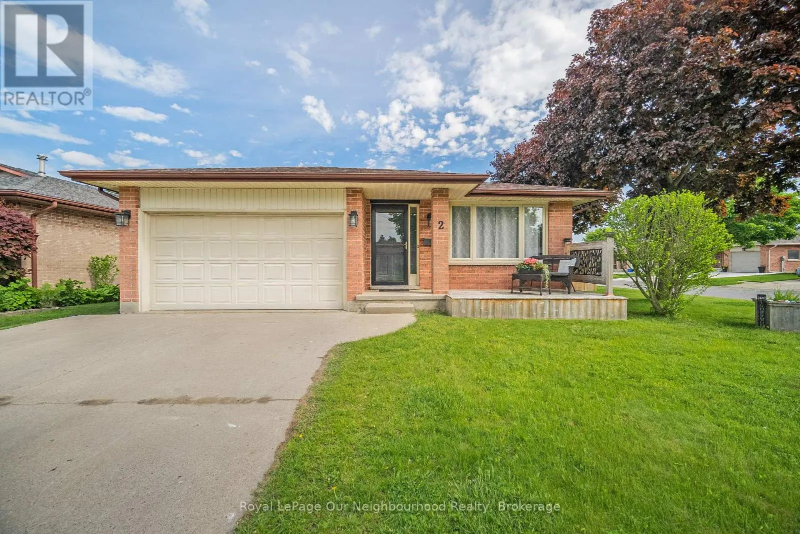 2 WOODFERN ROAD