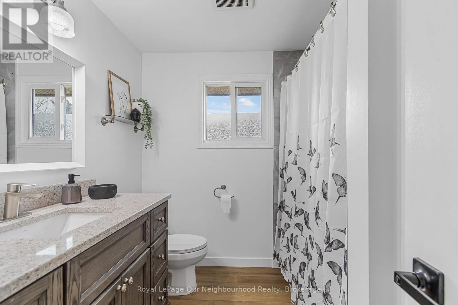 2 WOODFERN ROAD