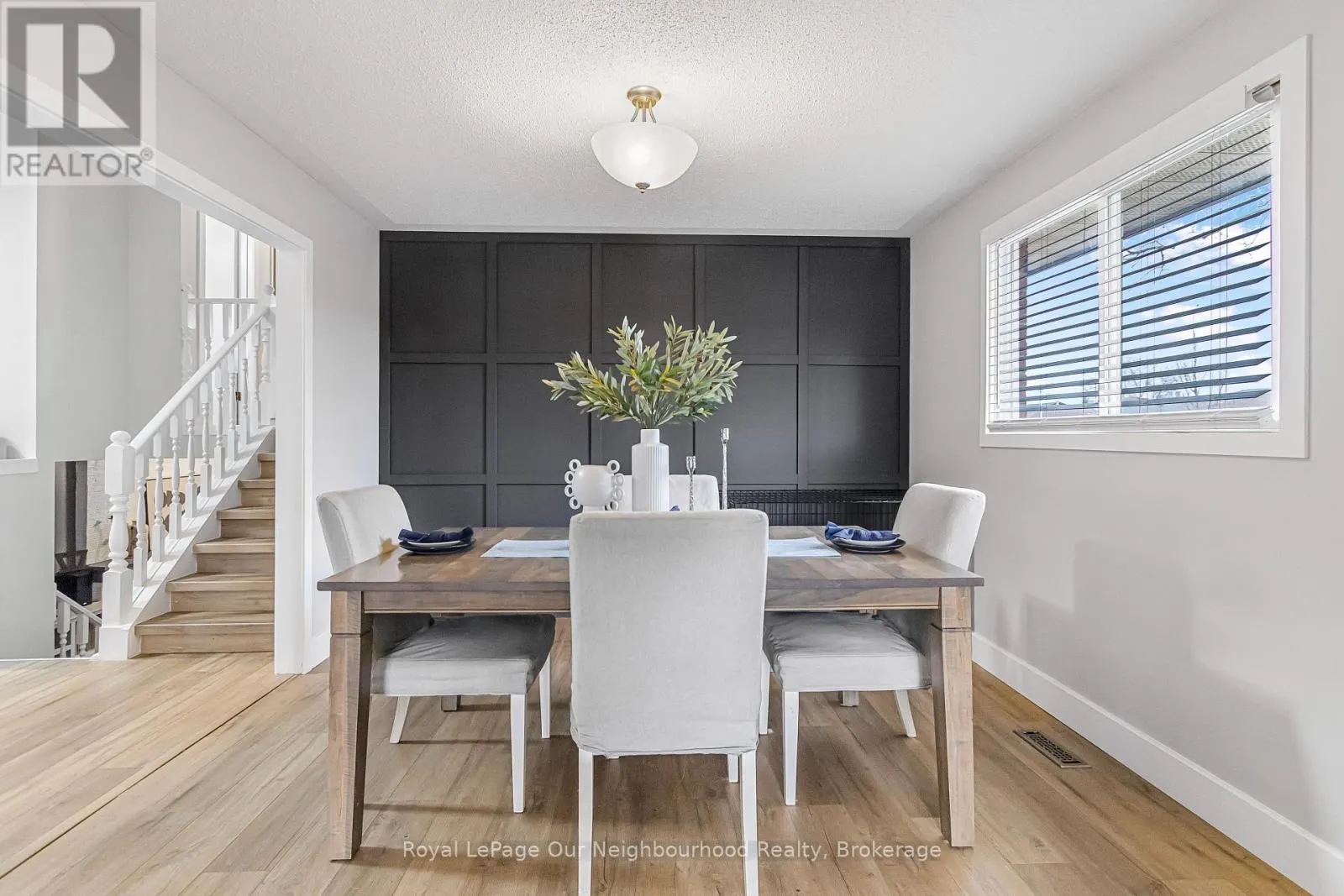 2 WOODFERN ROAD