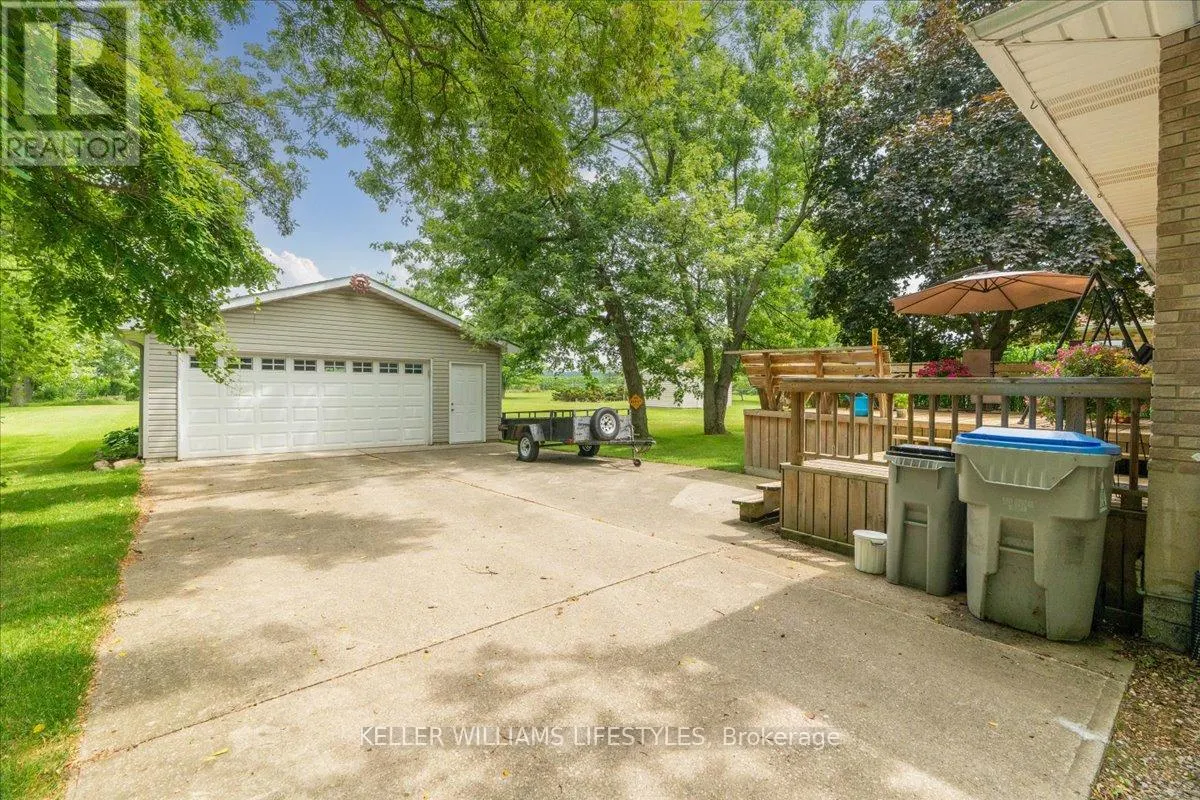 15 BAYLEY STREET
