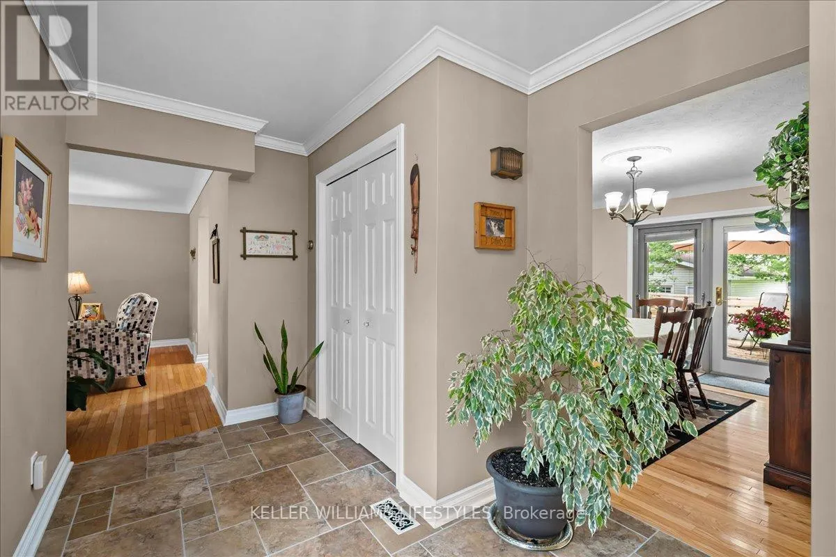 15 BAYLEY STREET