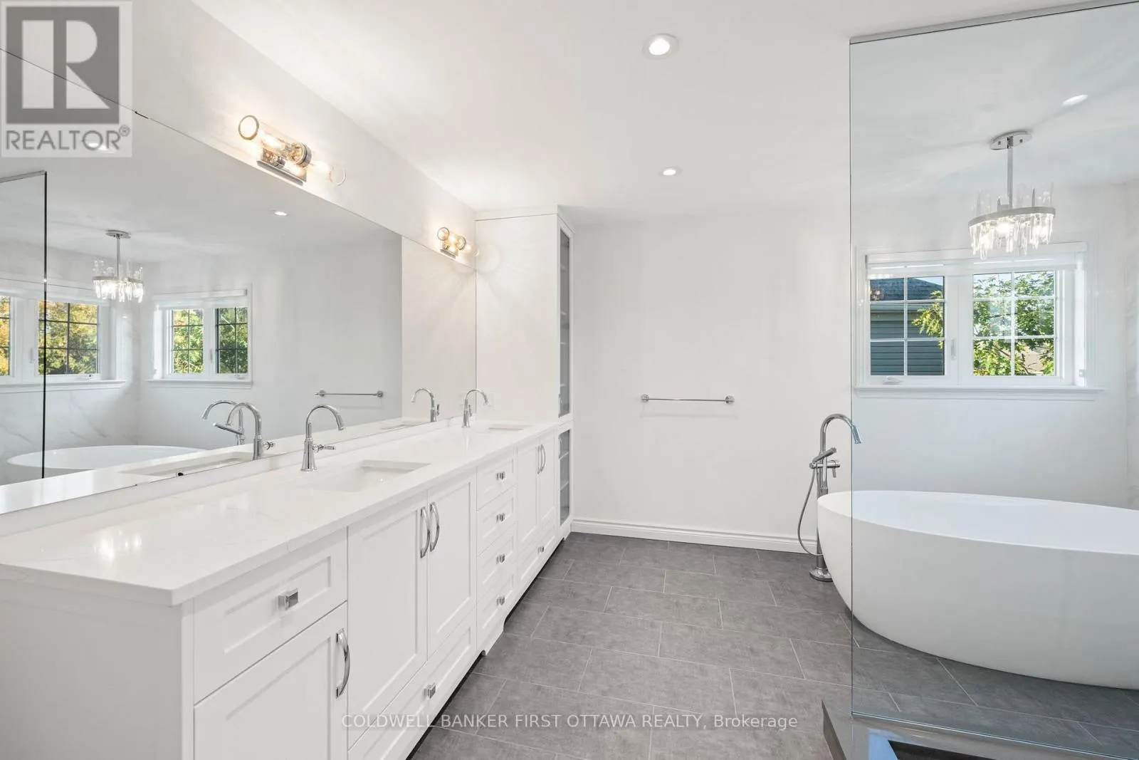 441 BLACKLEAF DRIVE