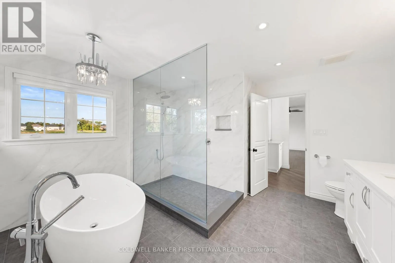 441 BLACKLEAF DRIVE