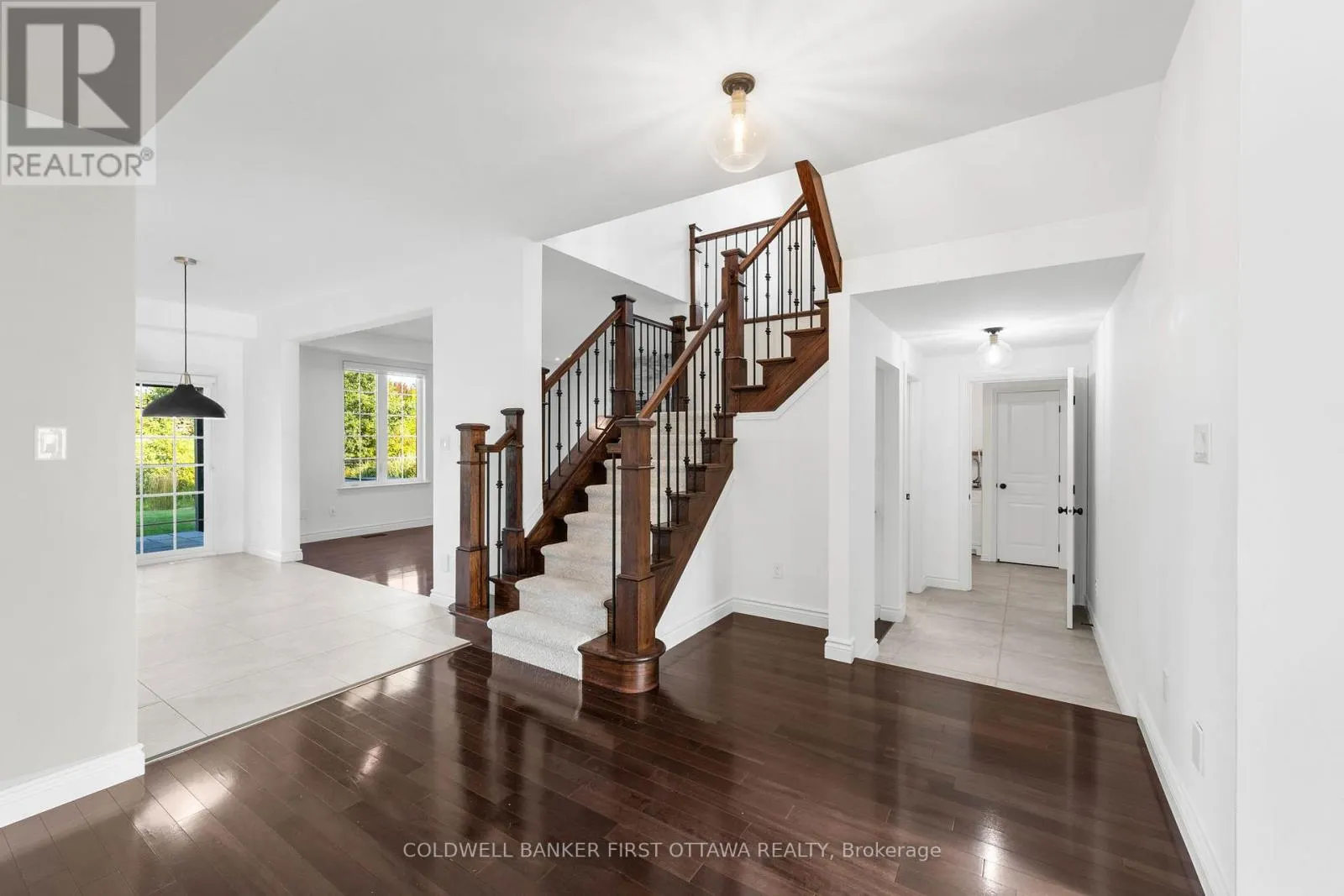 441 BLACKLEAF DRIVE