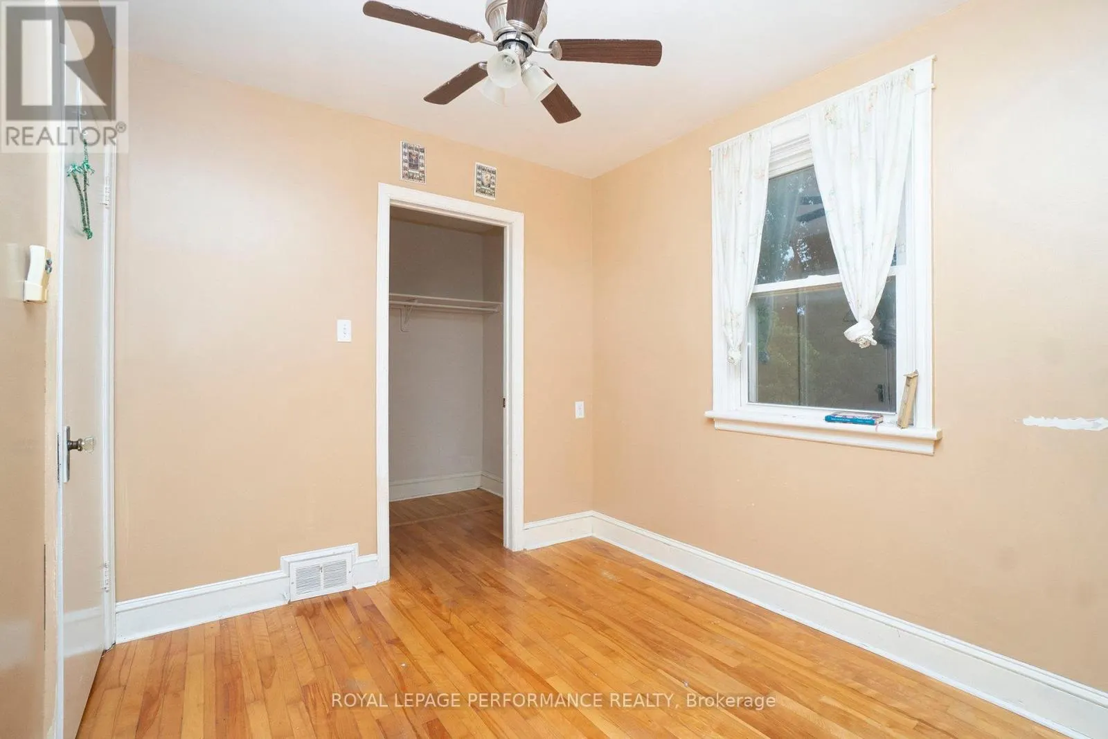 223 CARLETON AVENUE