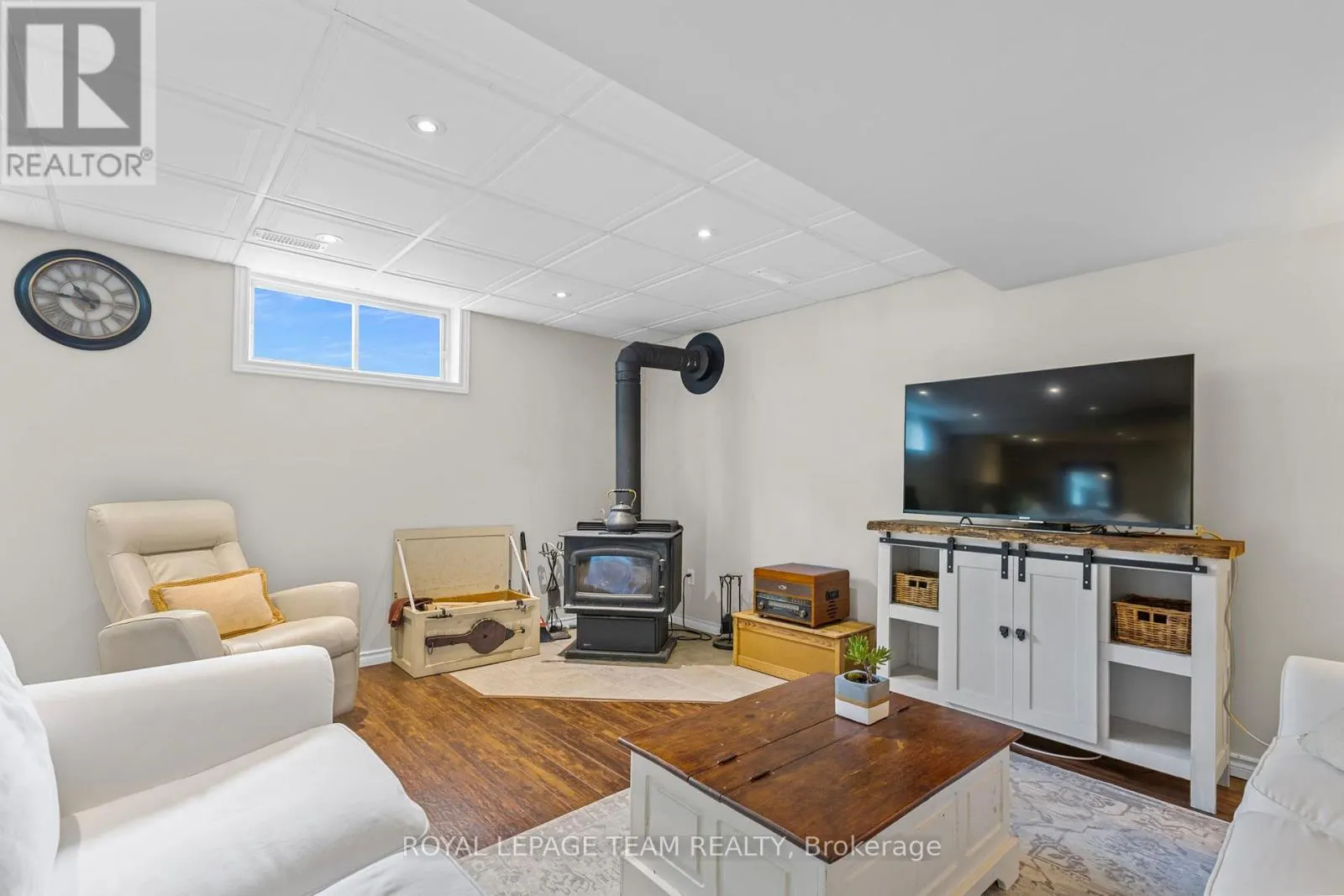 15 EMPRESS DRIVE