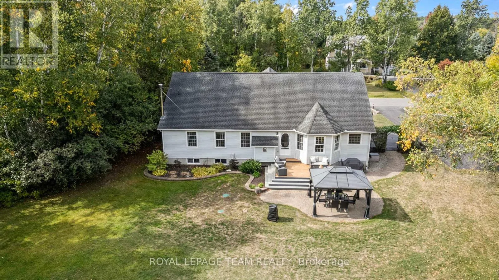 15 EMPRESS DRIVE