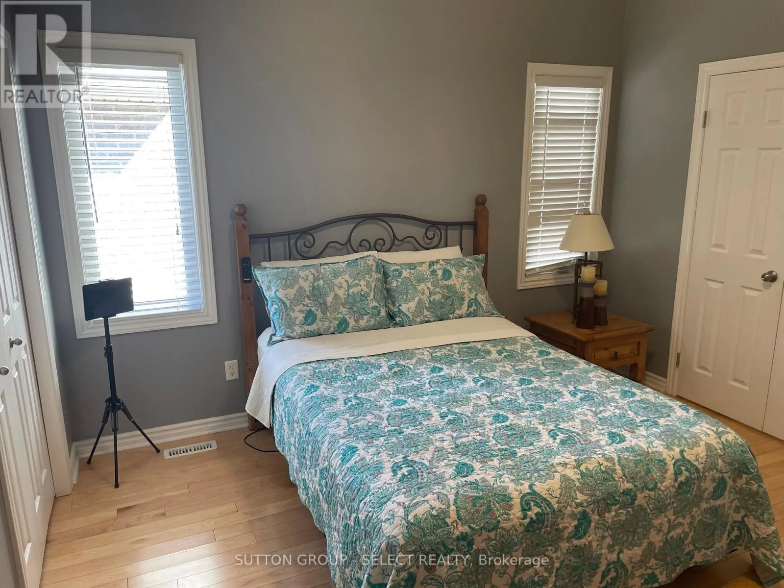 3220 MEADOWGATE BOULEVARD
