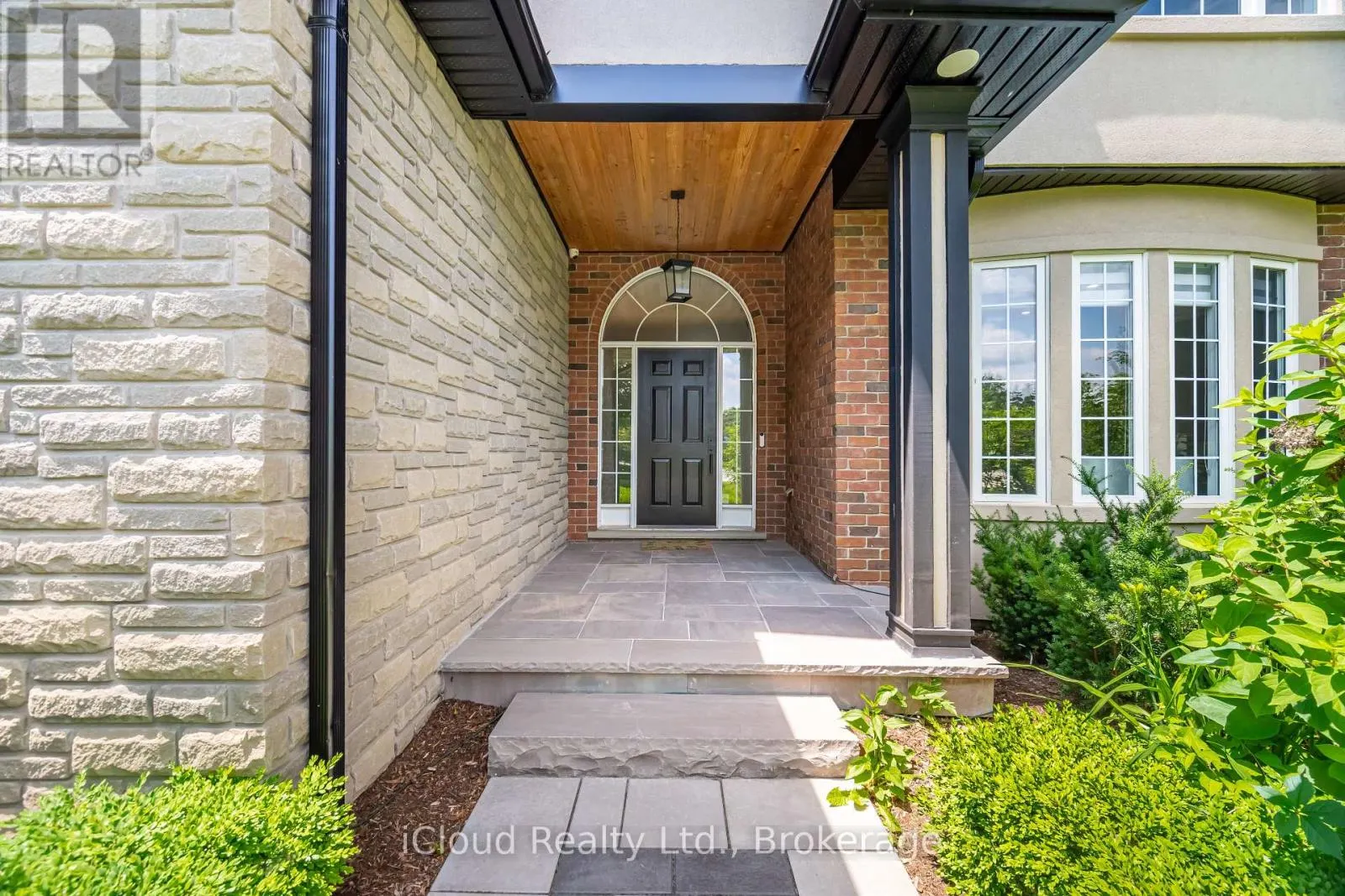 4 DEER VIEW RIDGE