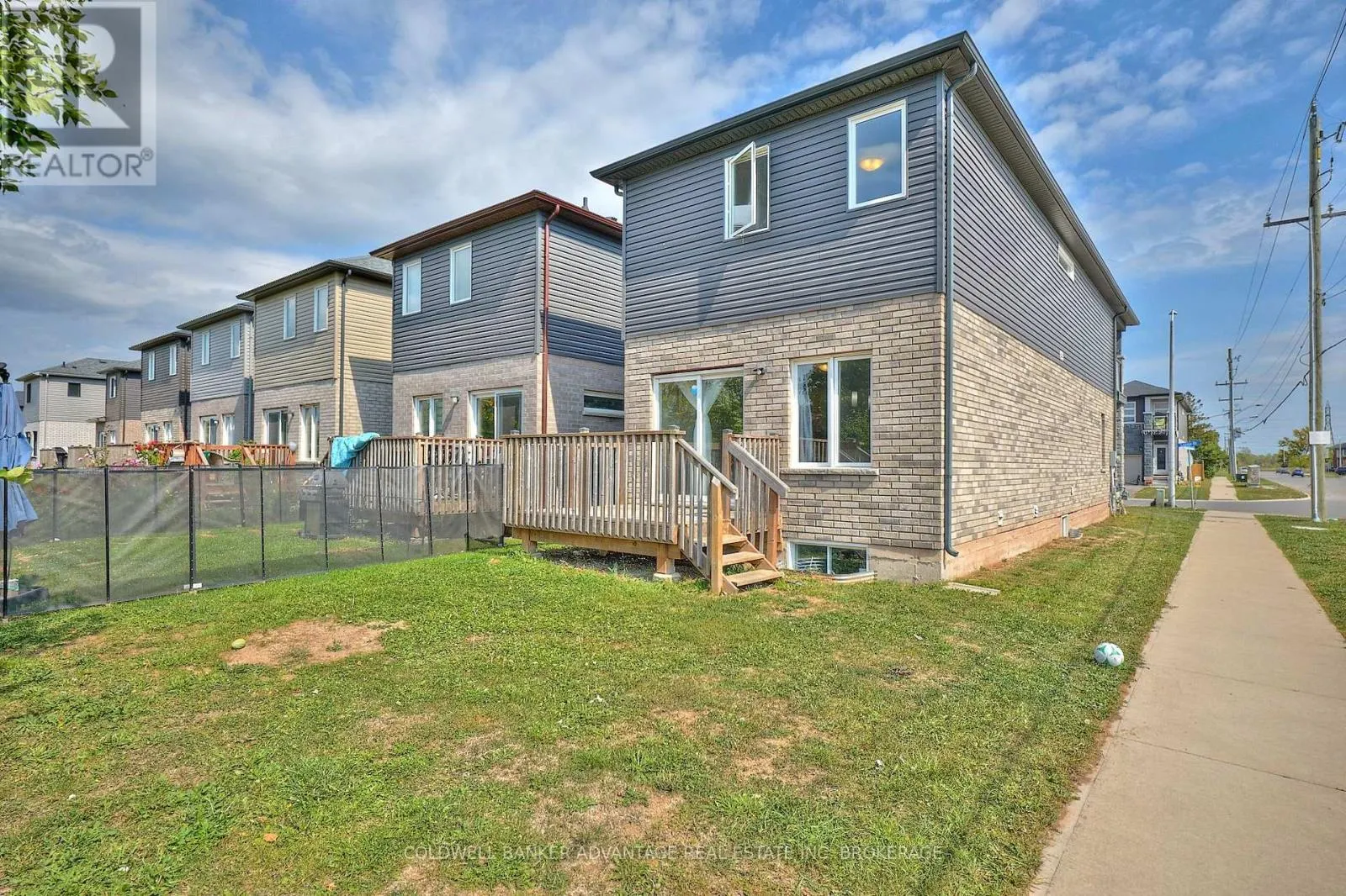 324 LOUISE STREET