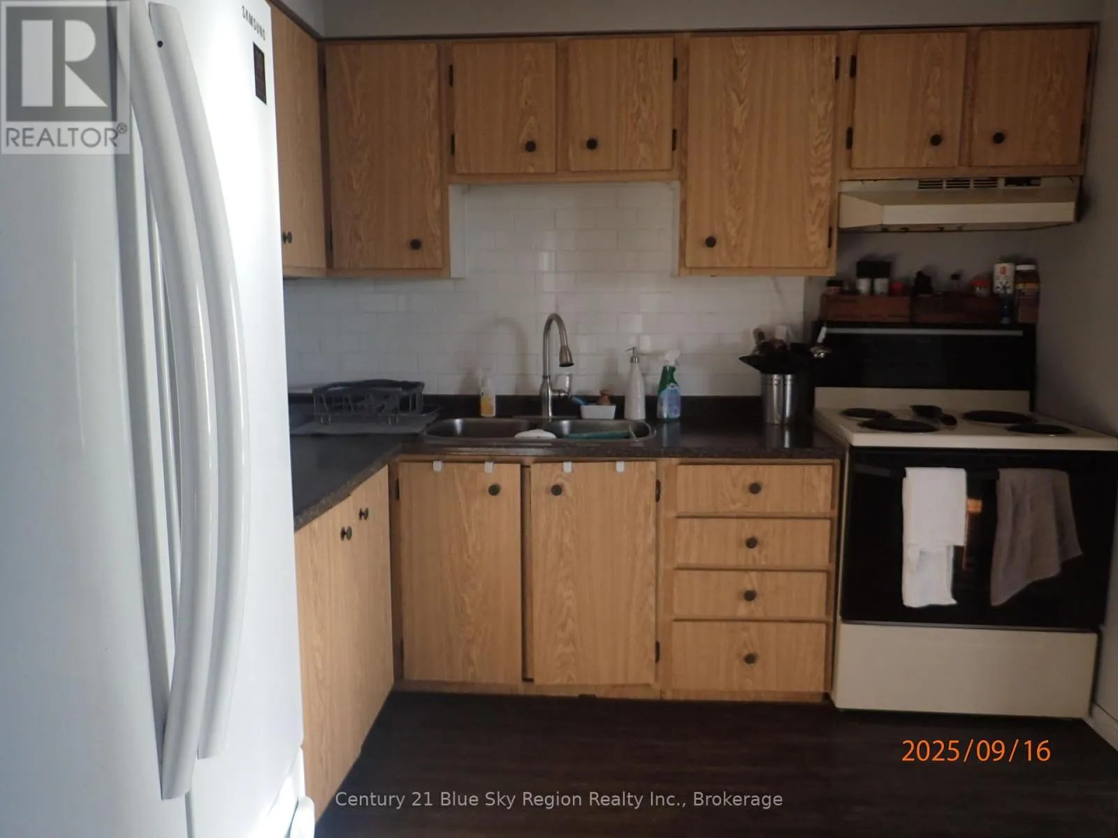 109 - 330 SIXTH AVENUE W, #109