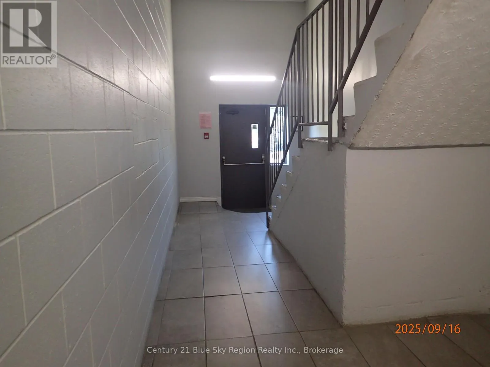 109 - 330 SIXTH AVENUE W, #109