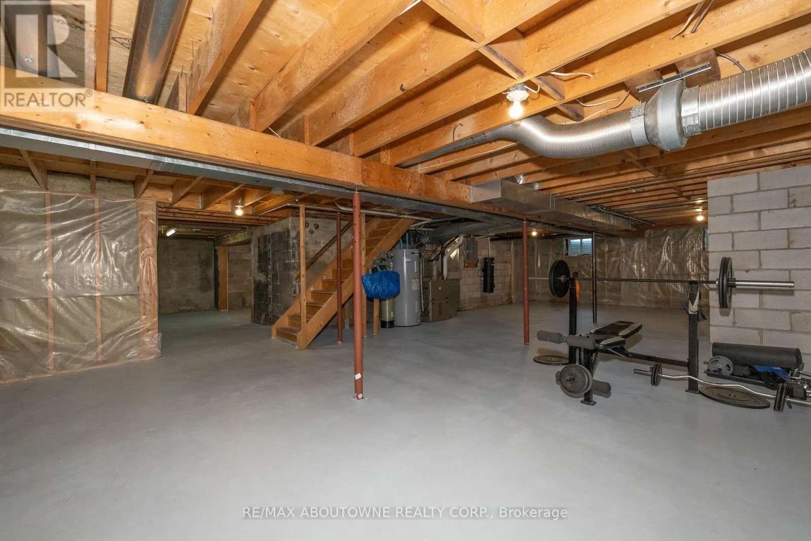 3276 GOVERNORS ROAD