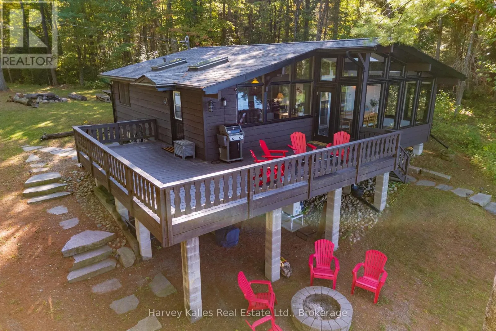 1003 HOLLOW ROAD