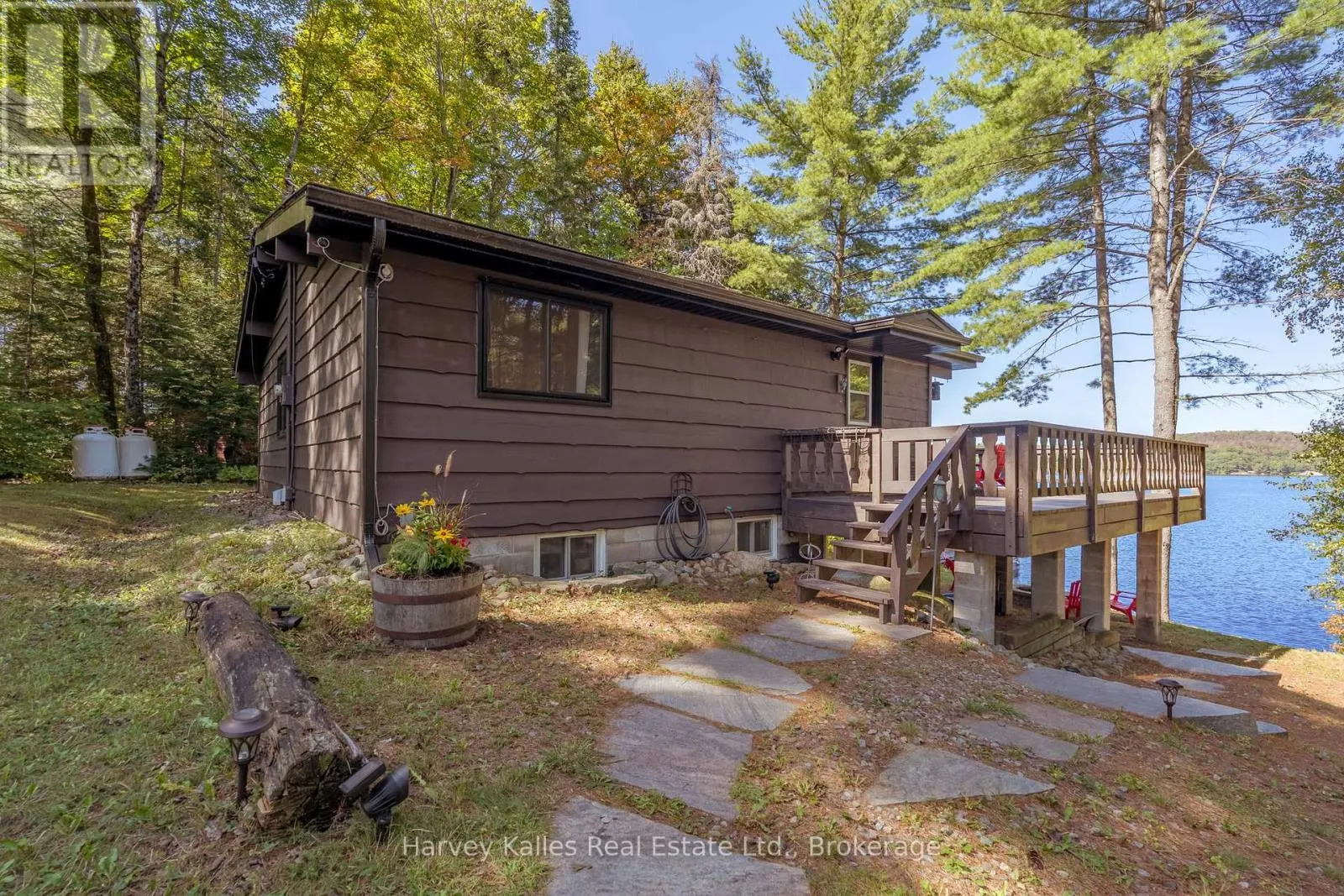 1003 HOLLOW ROAD