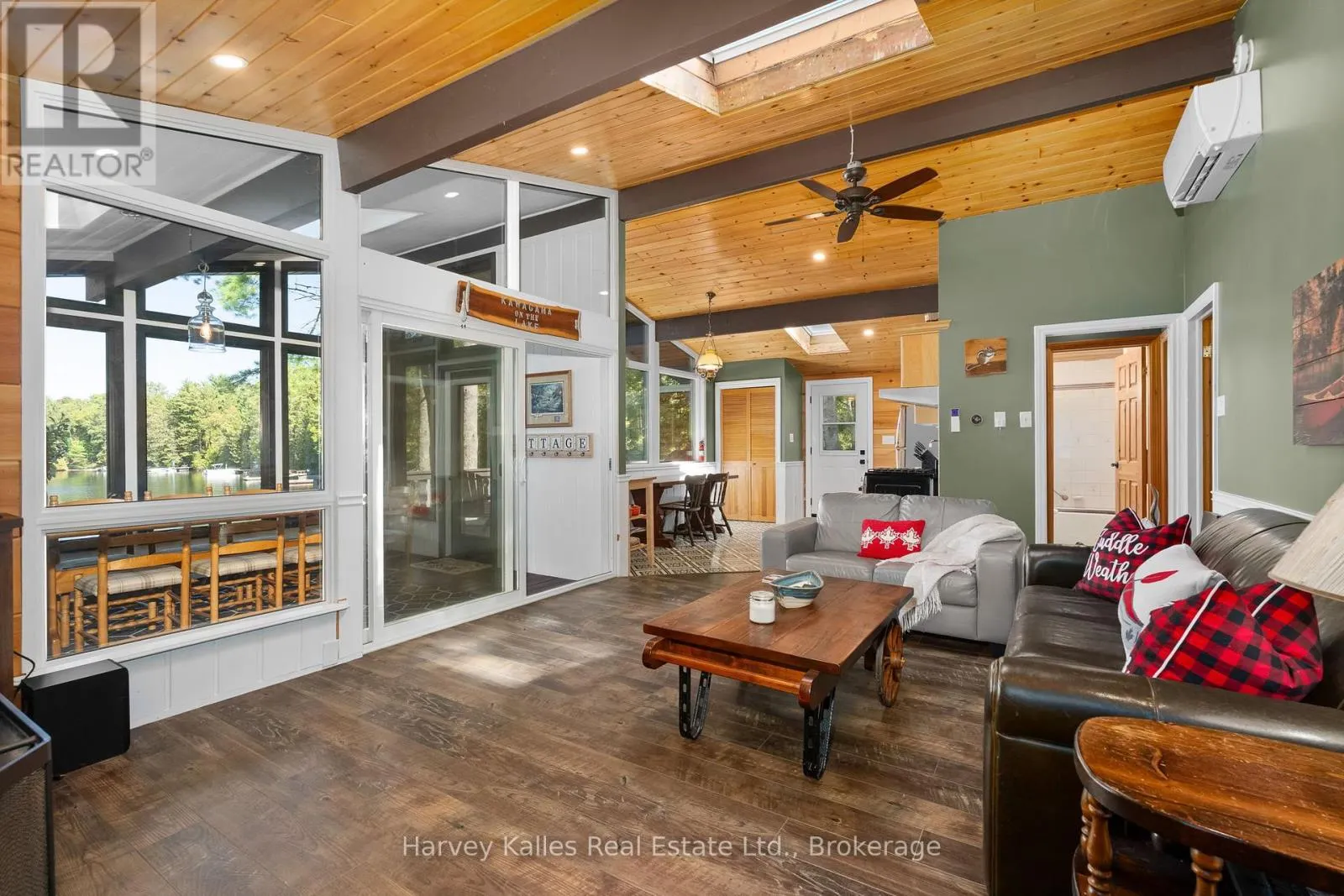 1003 HOLLOW ROAD