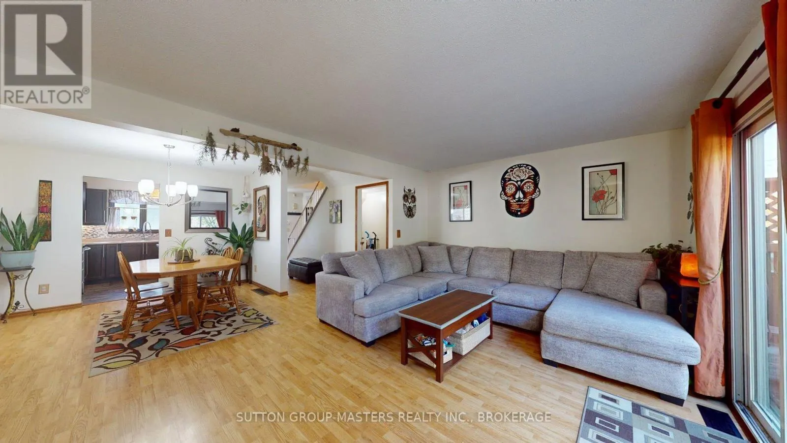 4 TRILLIUM COURT