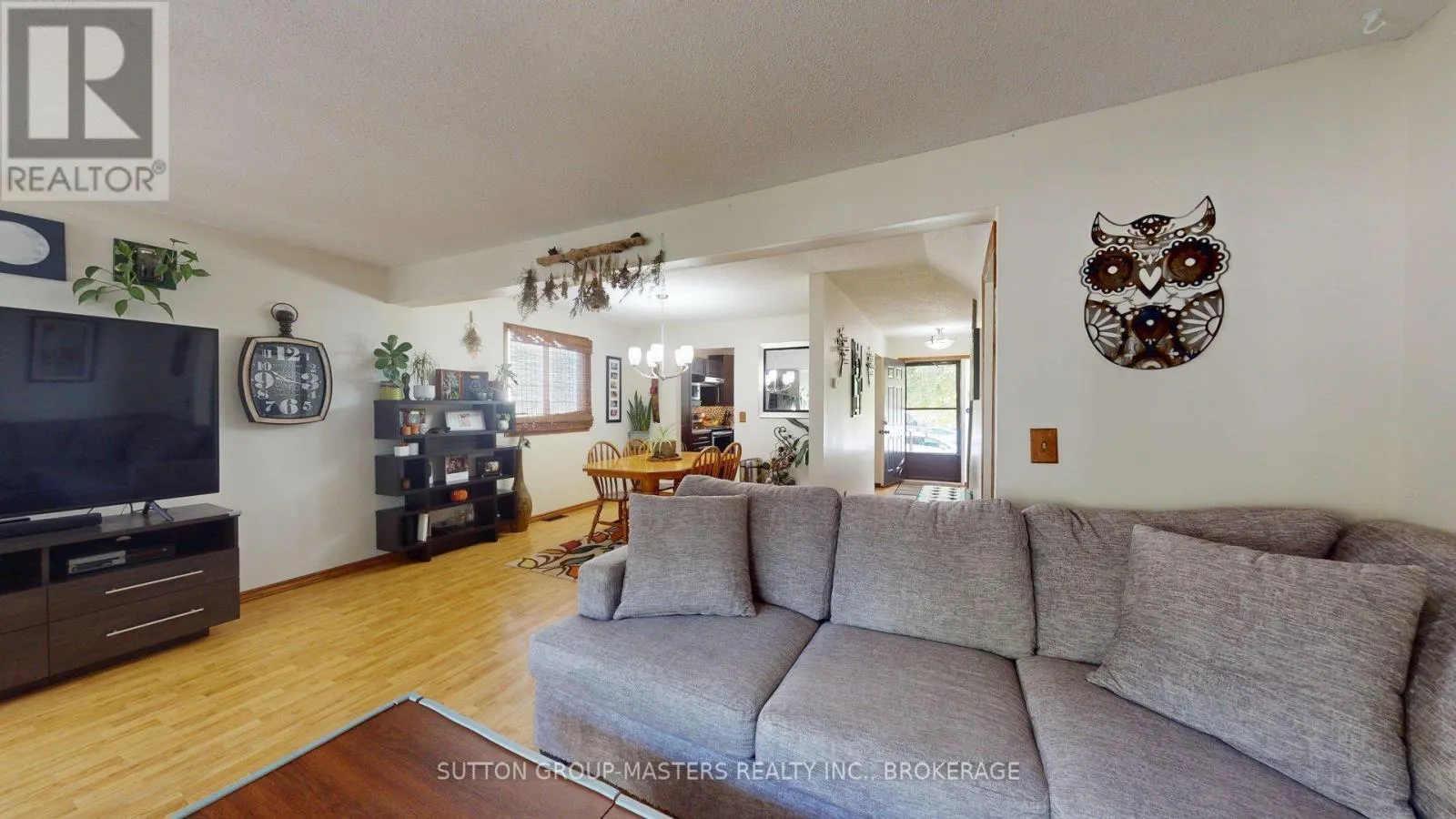 4 TRILLIUM COURT