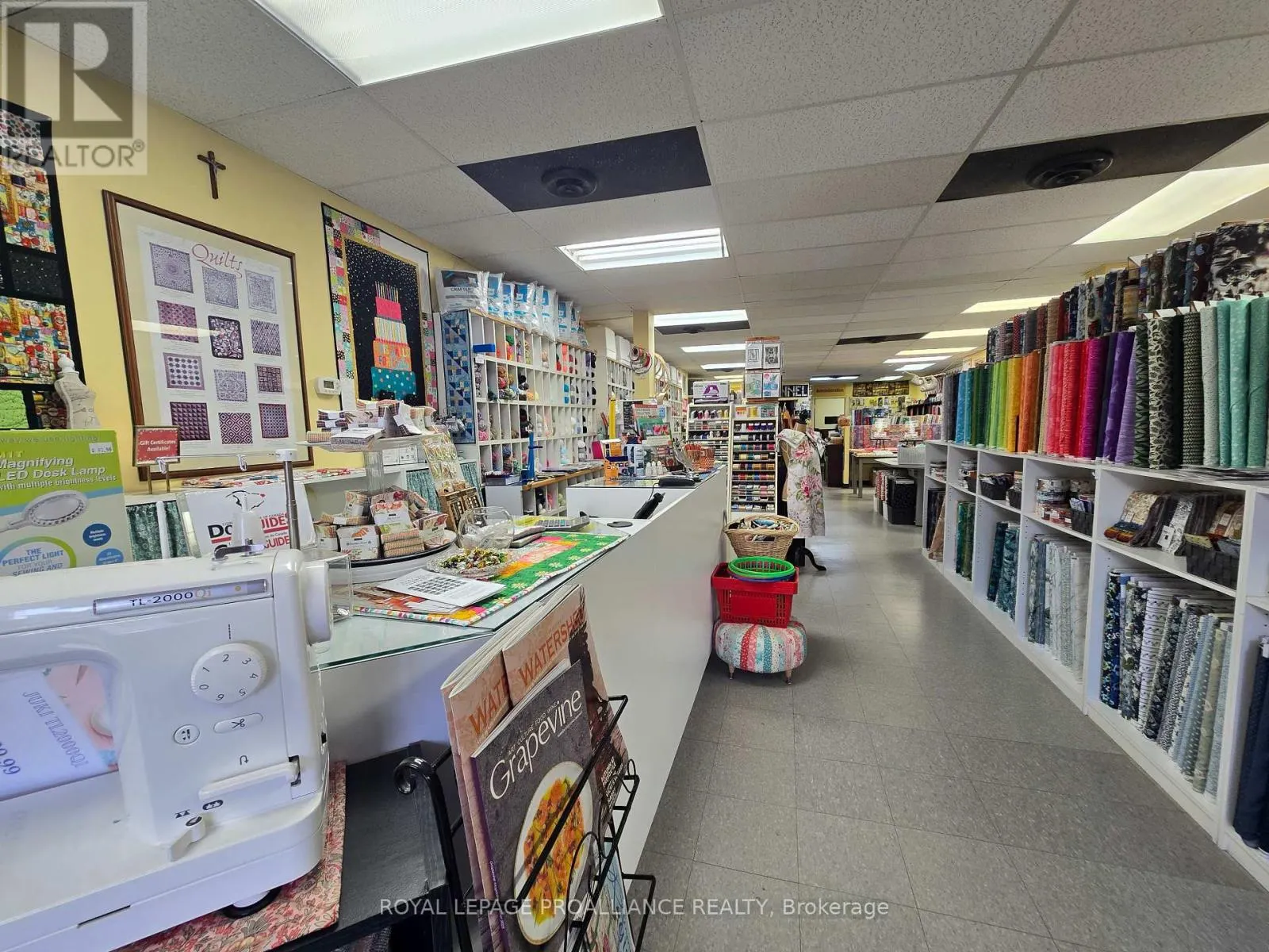 2 - 191 DUNDAS STREET E, #2
