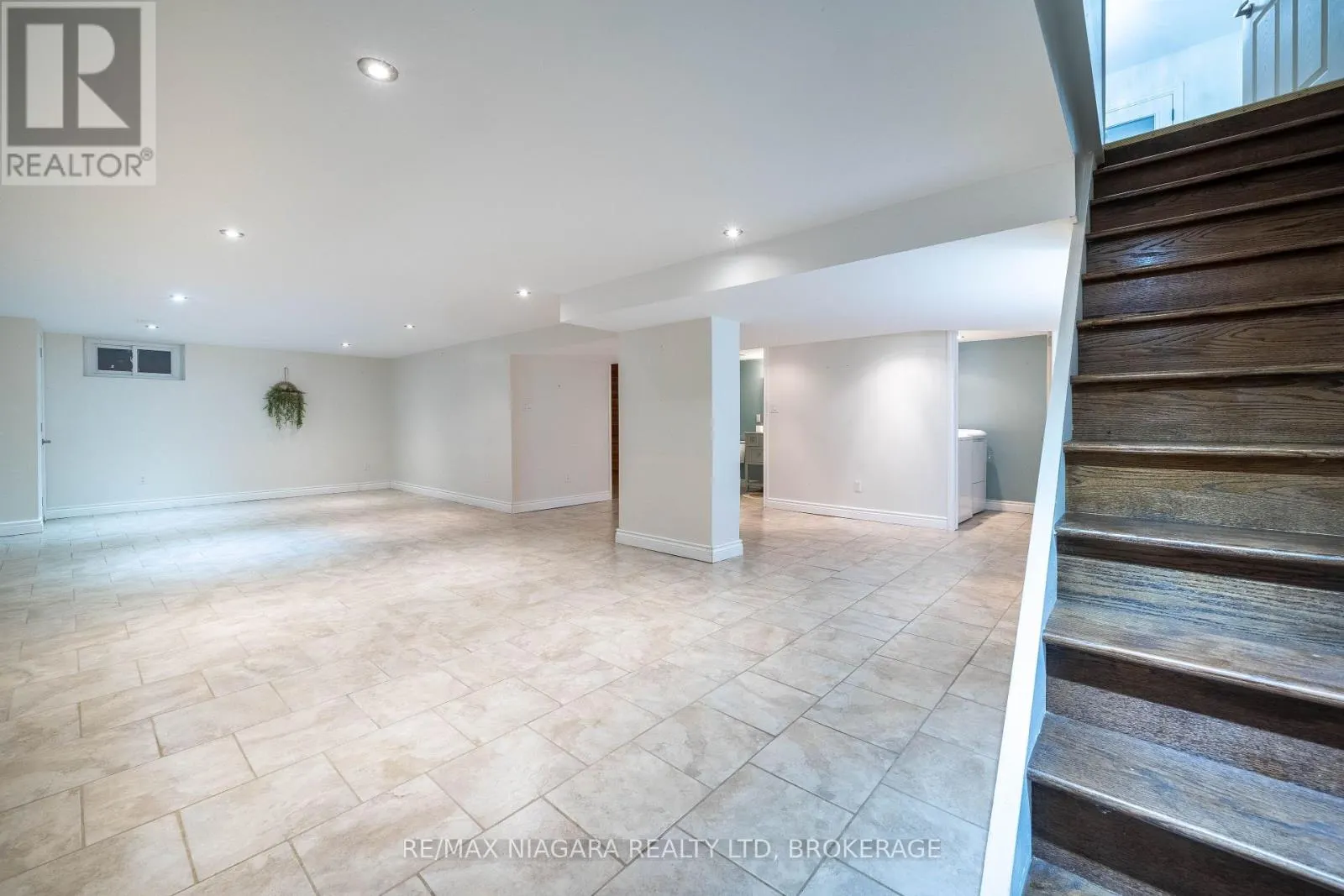 49 ROYAL YORK ROAD