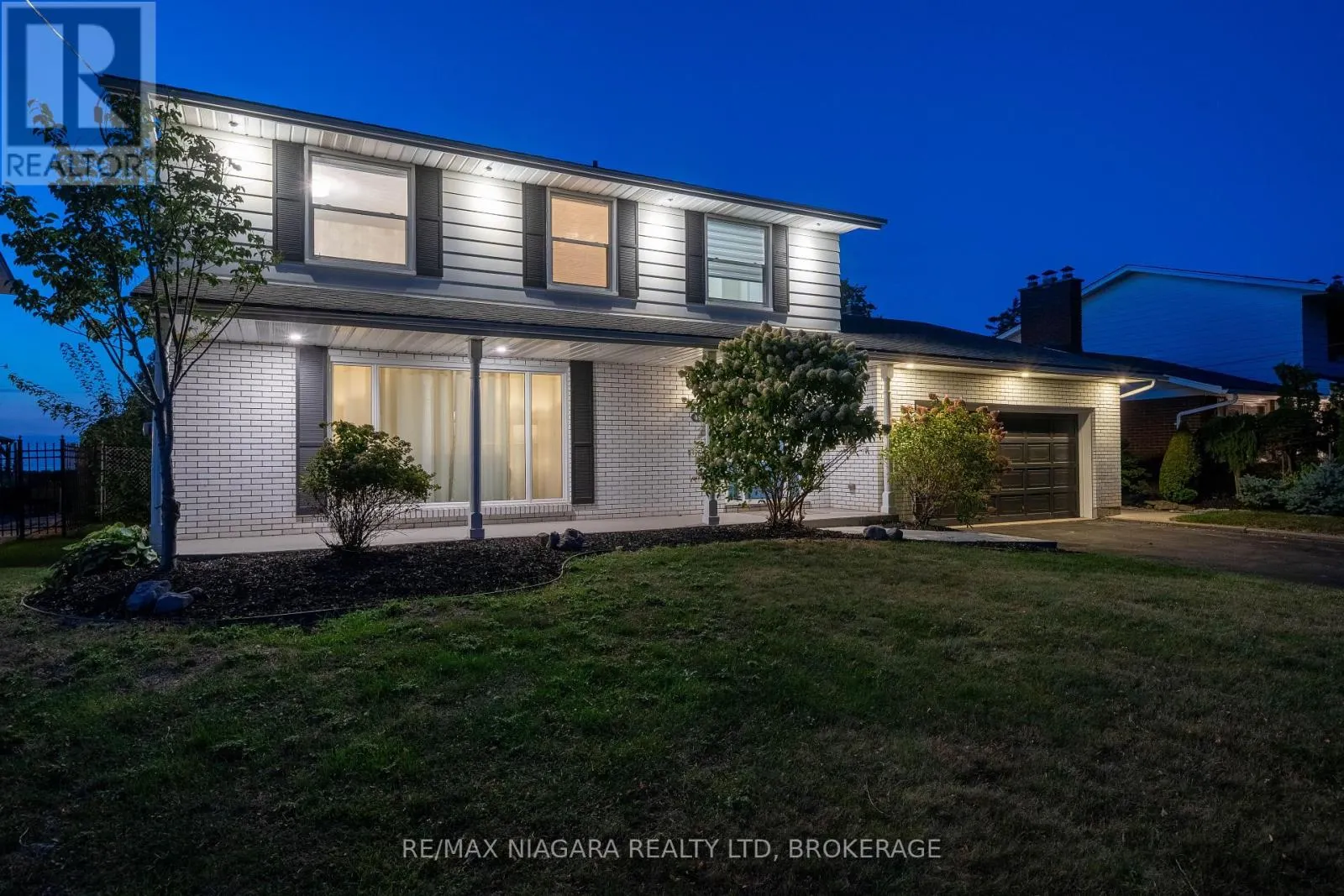 49 ROYAL YORK ROAD