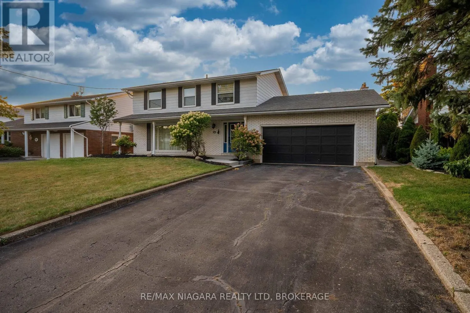 49 ROYAL YORK ROAD