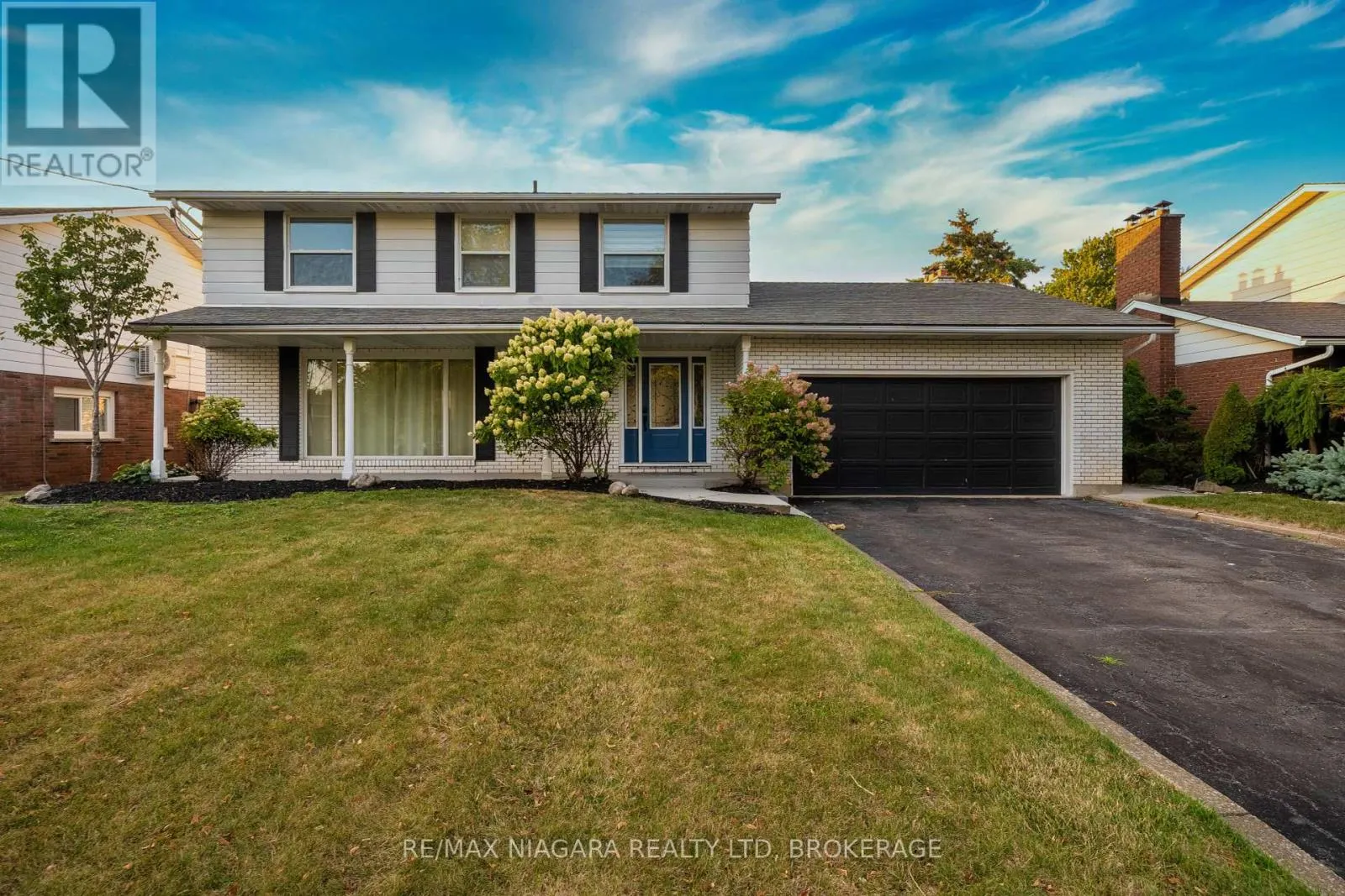 49 ROYAL YORK ROAD