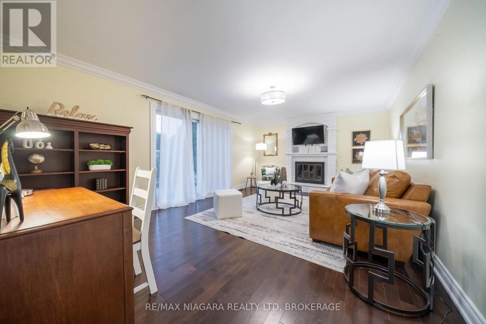 49 ROYAL YORK ROAD