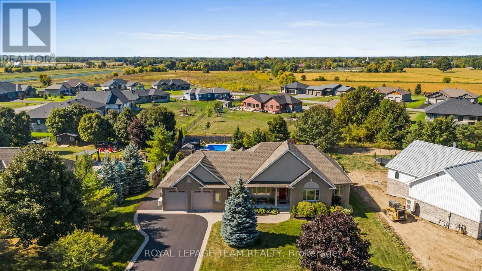 2193 TRAILWOOD DRIVE