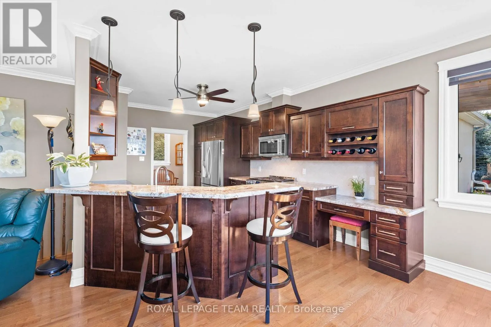 2193 TRAILWOOD DRIVE