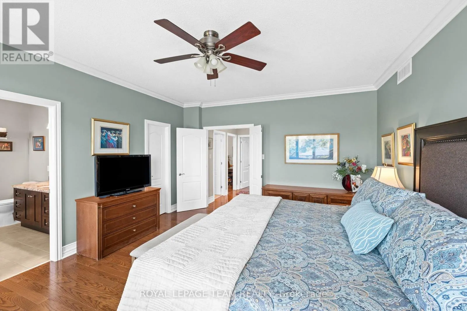 2193 TRAILWOOD DRIVE