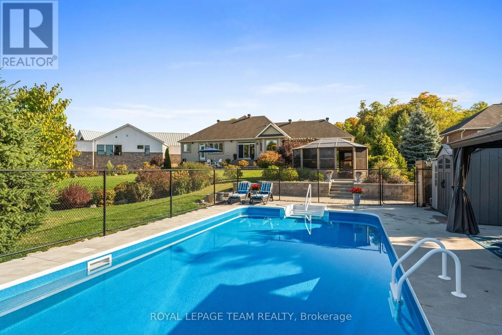2193 TRAILWOOD DRIVE