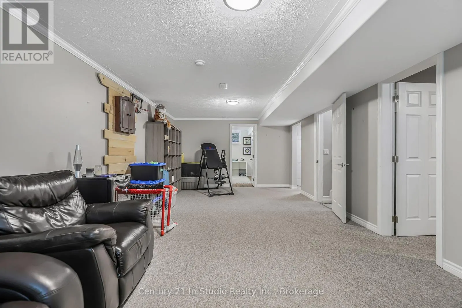 406 ALICE STREET