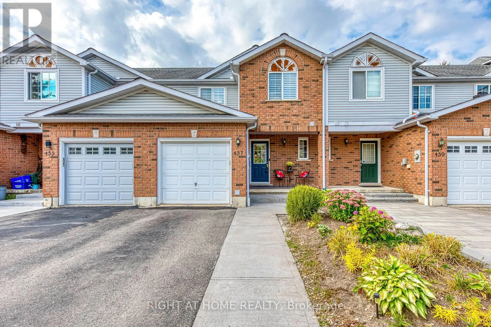457 LAUREL GATE DRIVE