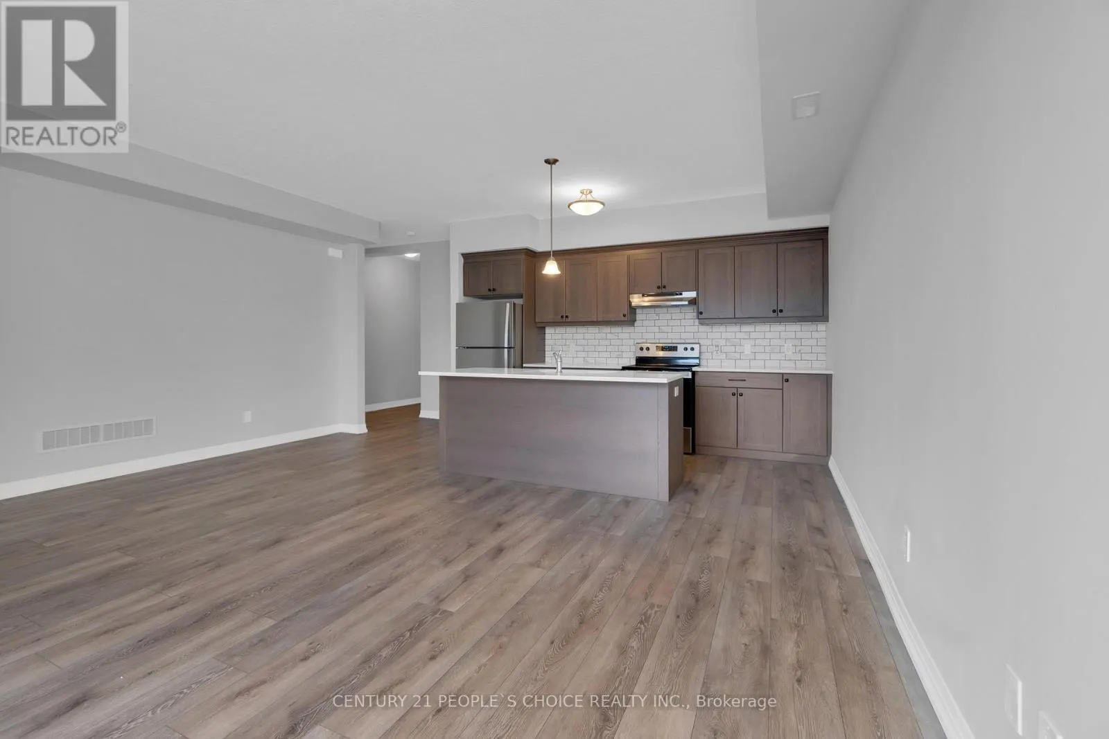 76 - 261 WOODBINE AVENUE