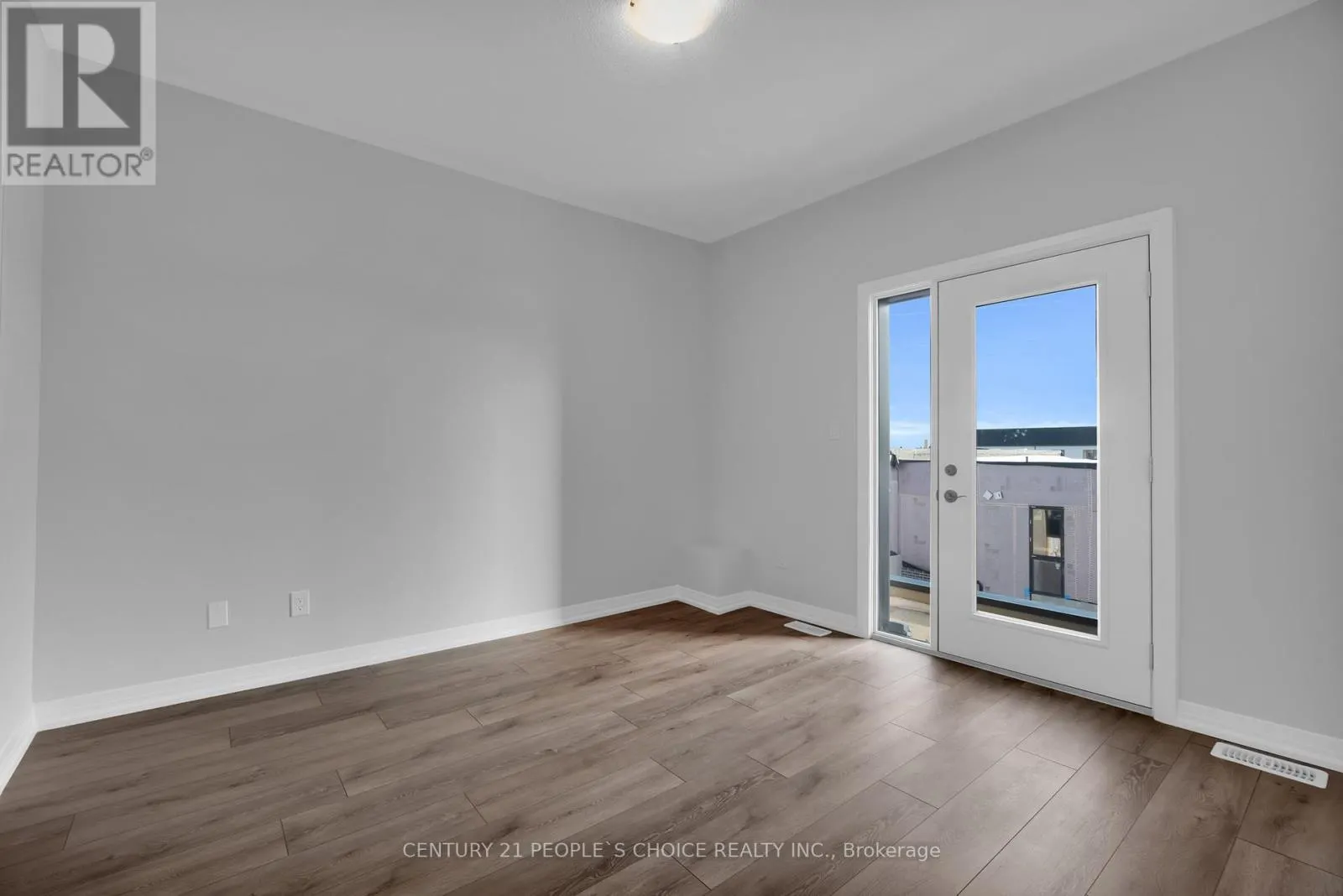 76 - 261 WOODBINE AVENUE