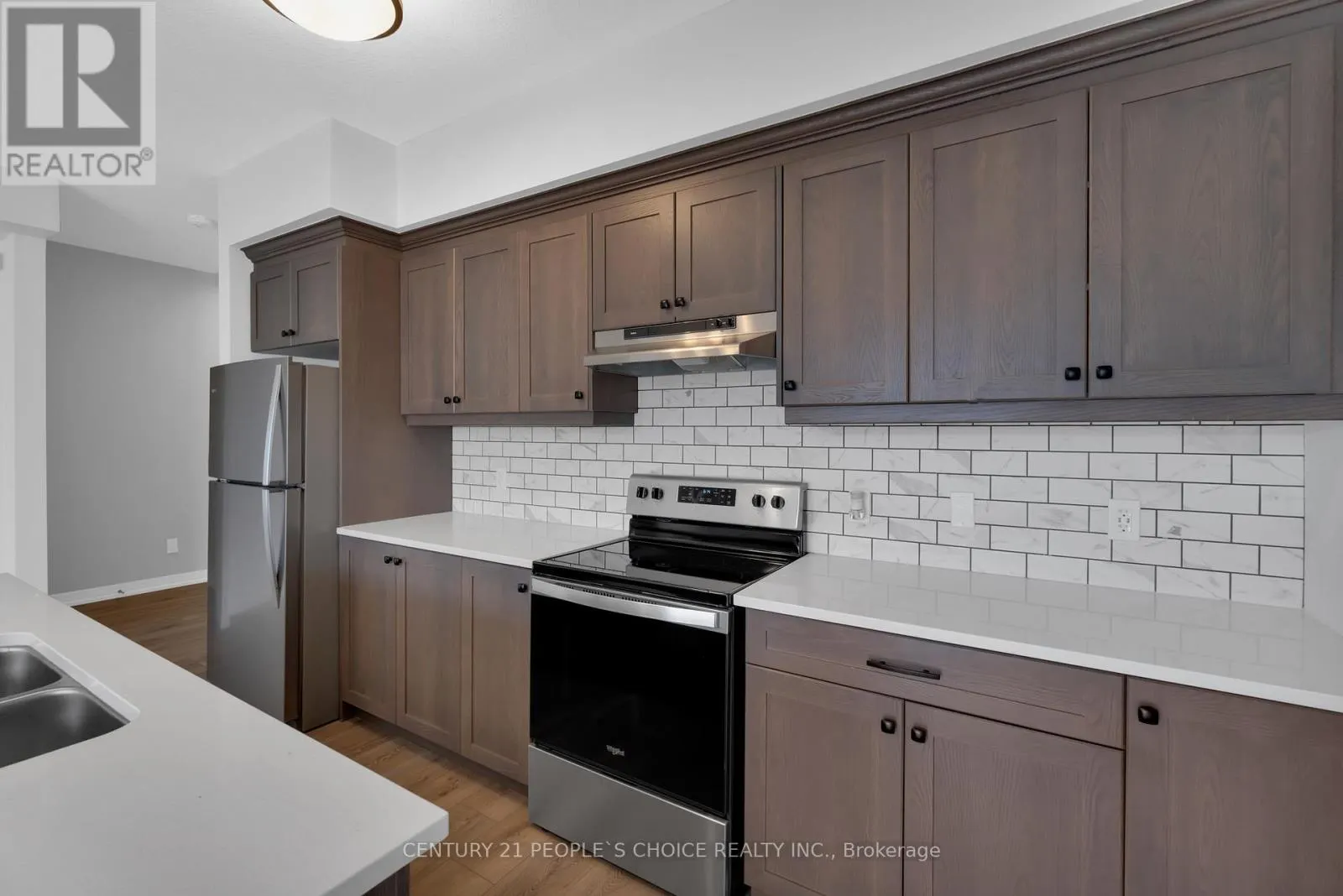 76 - 261 WOODBINE AVENUE