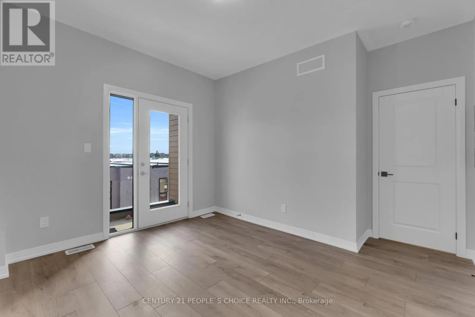 76 - 261 WOODBINE AVENUE