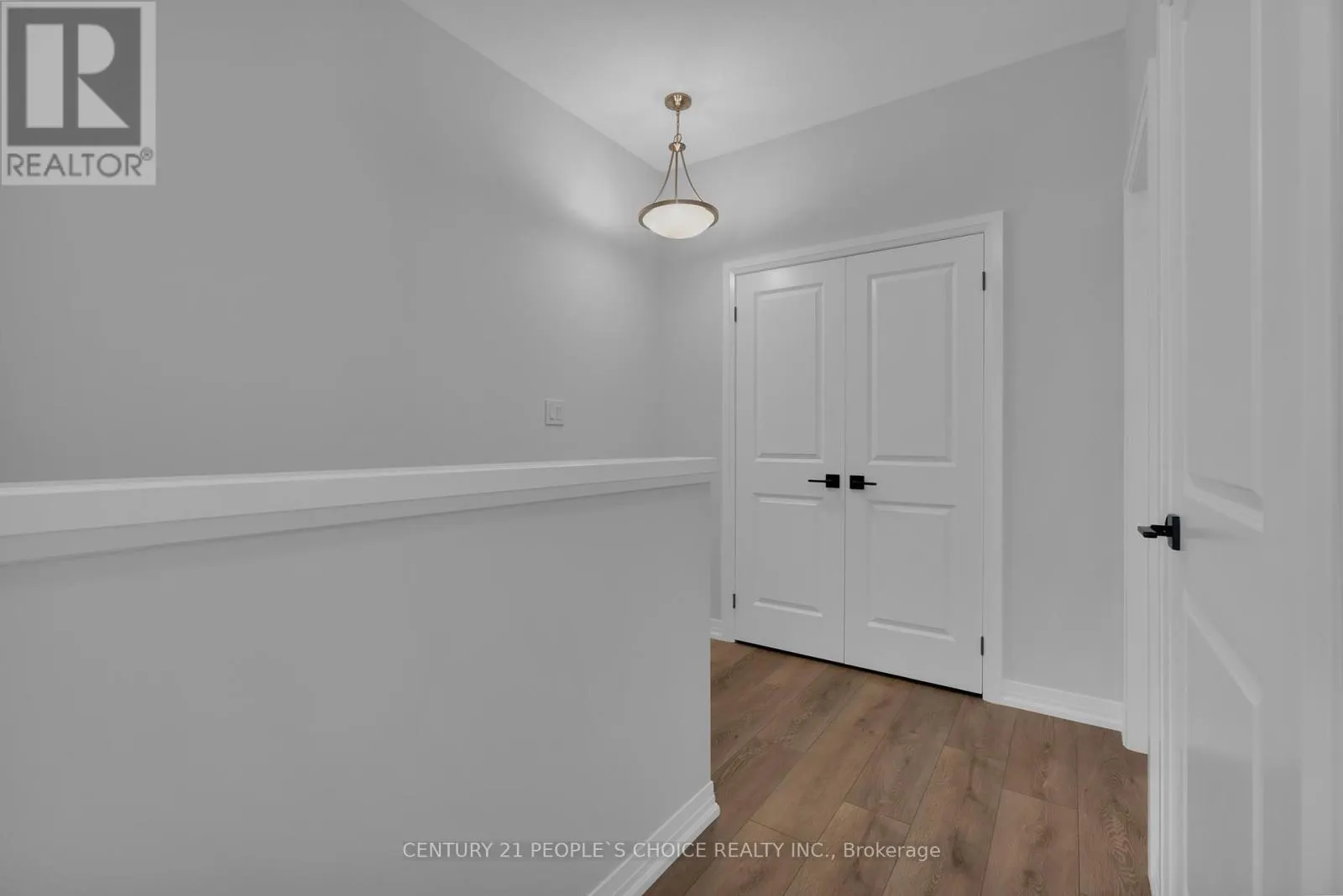 76 - 261 WOODBINE AVENUE