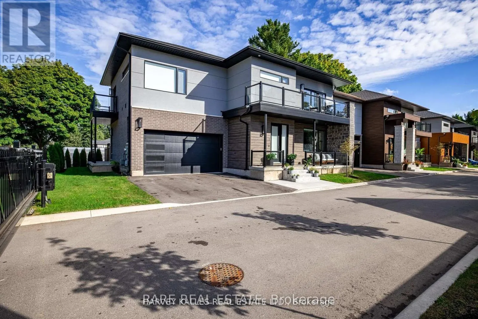 1 - 121 FIDDLERS GREEN ROAD