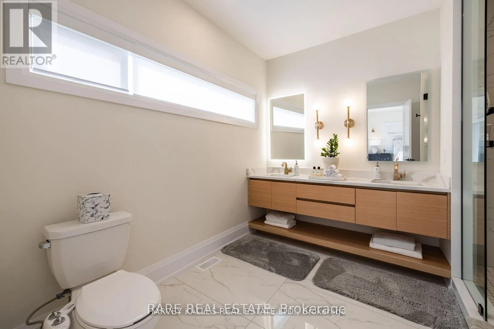 1 - 121 FIDDLERS GREEN ROAD