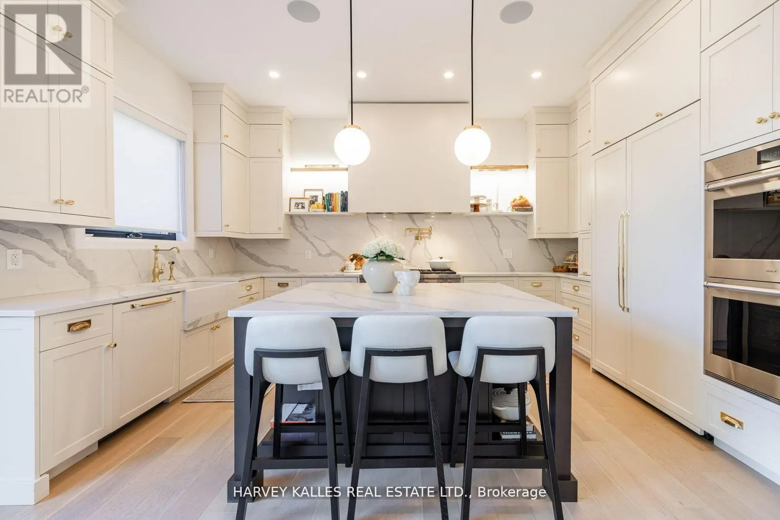 1 - 121 FIDDLERS GREEN ROAD