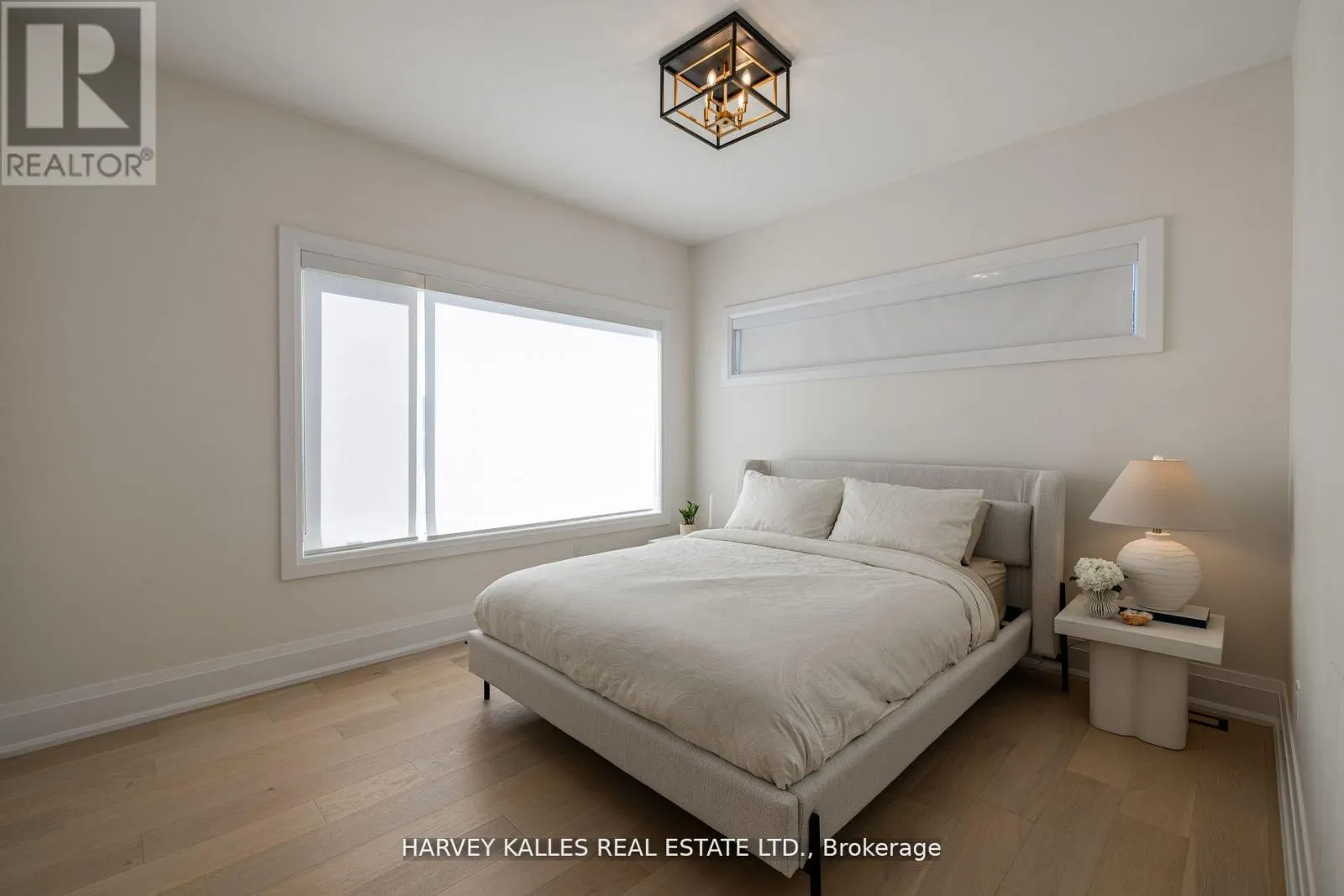 1 - 121 FIDDLERS GREEN ROAD