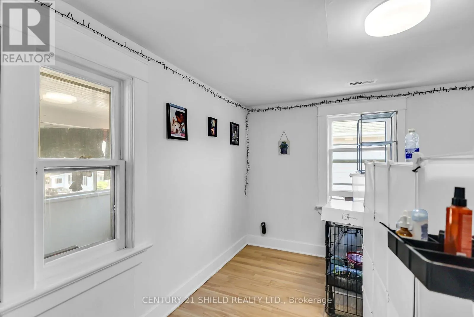 607 FIRST STREET E