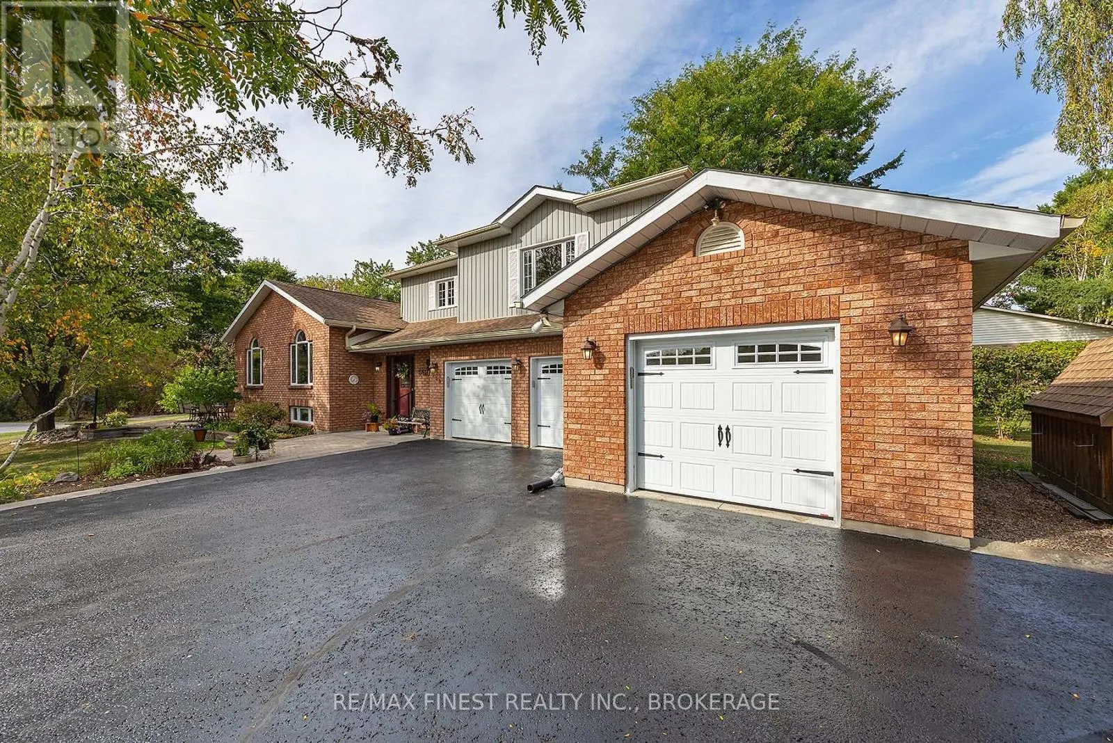 939 ELLEN AVENUE