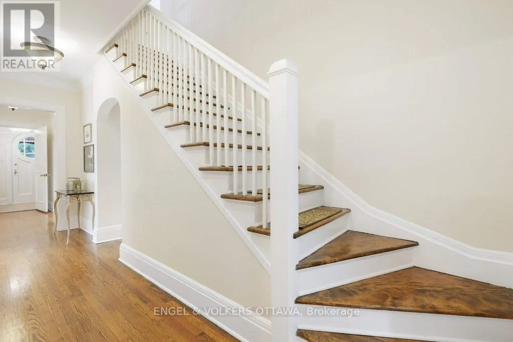 386 ASHBURY ROAD