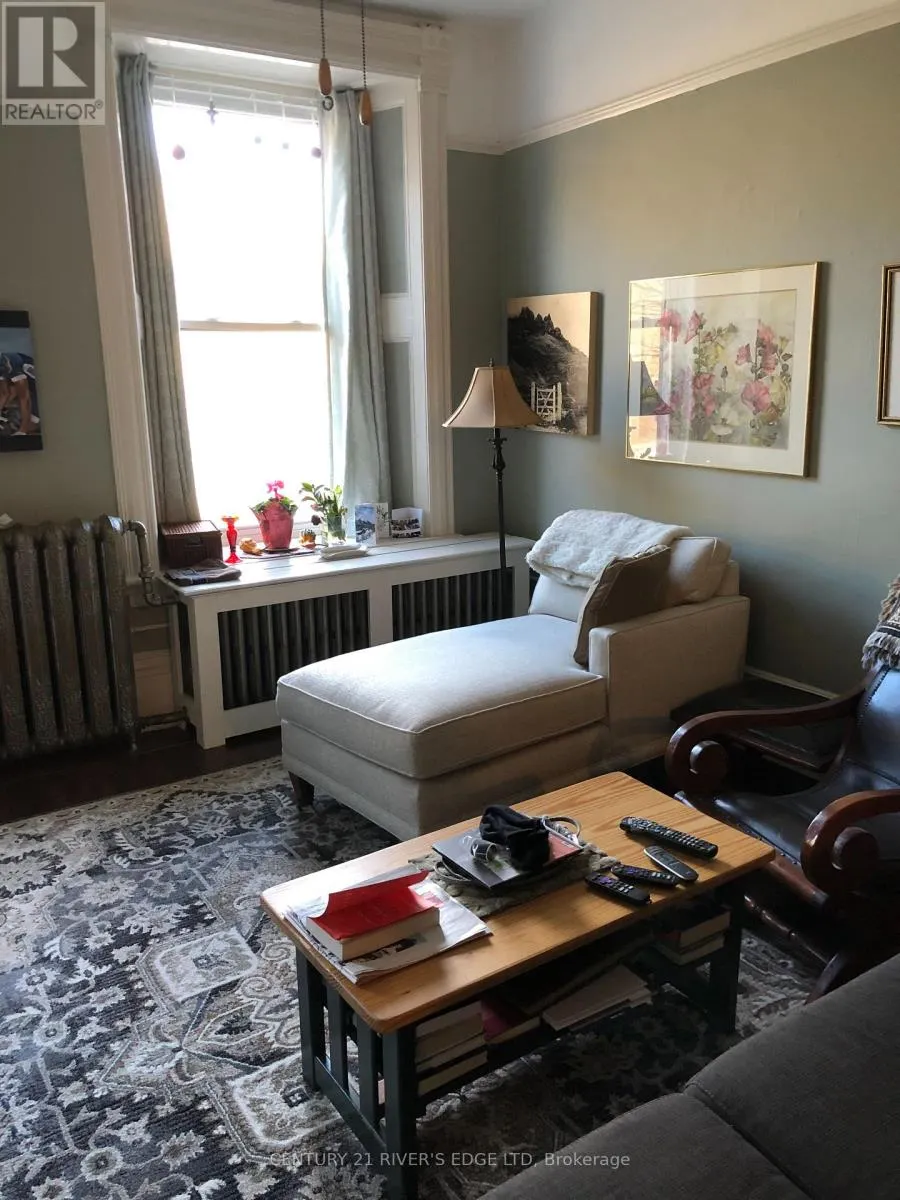 1 - 33 KING STREET W
