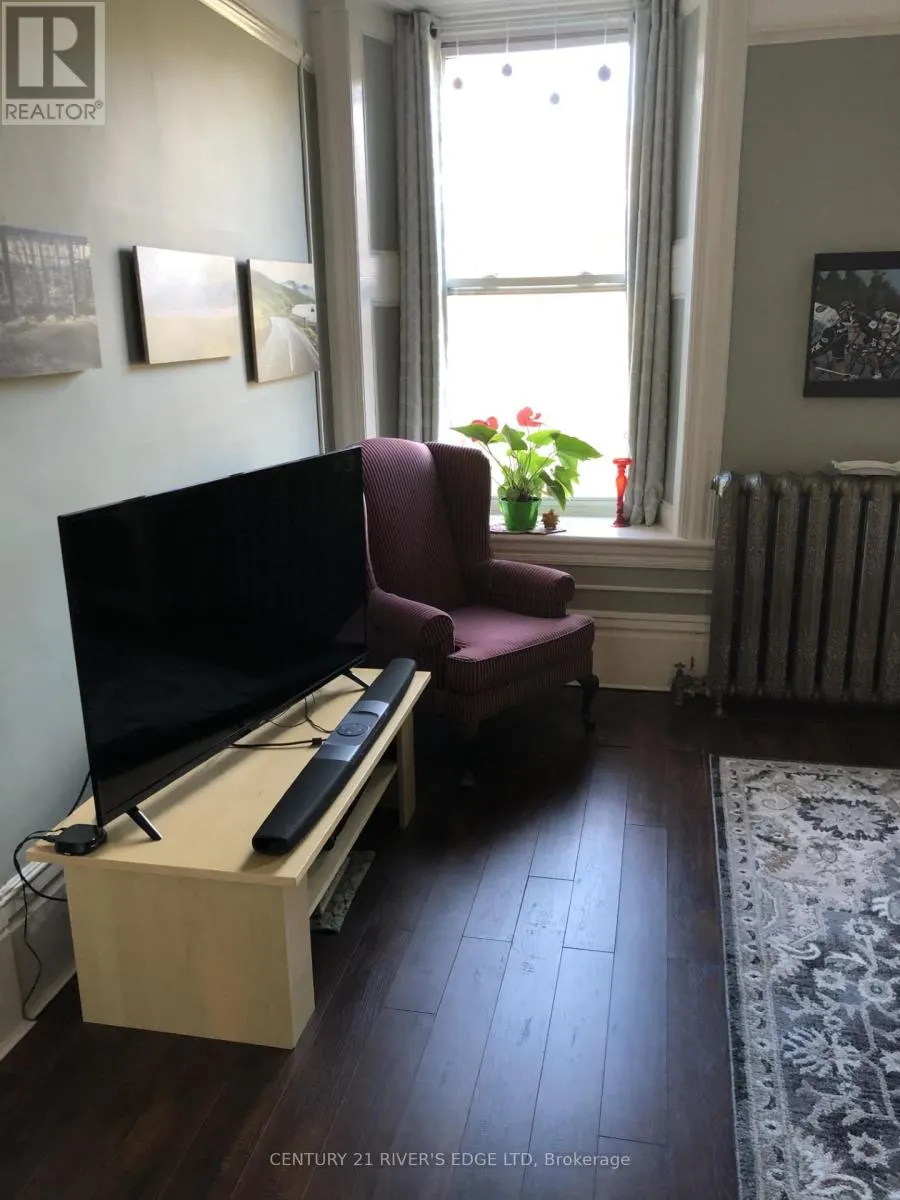 1 - 33 KING STREET W