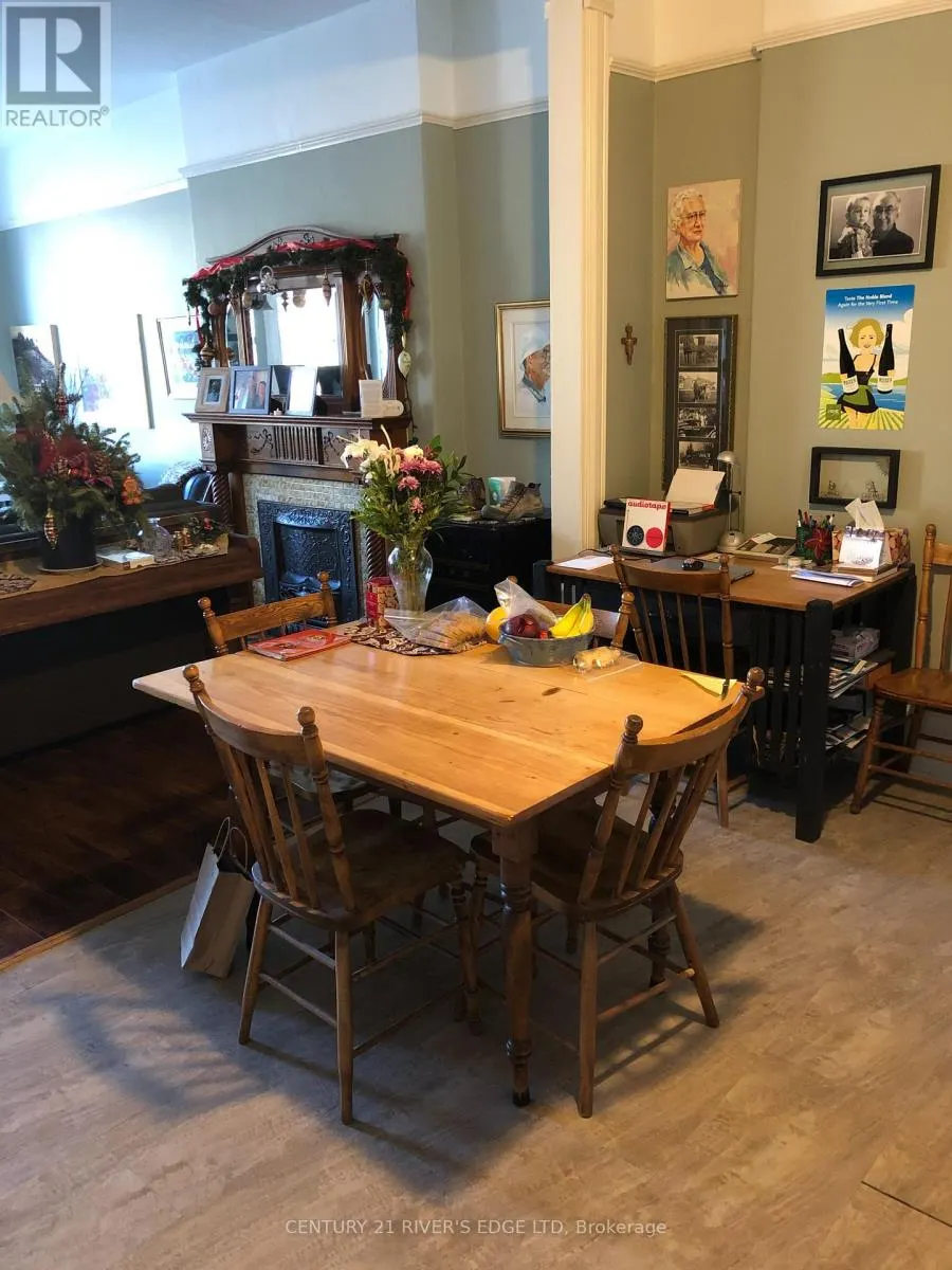 1 - 33 KING STREET W